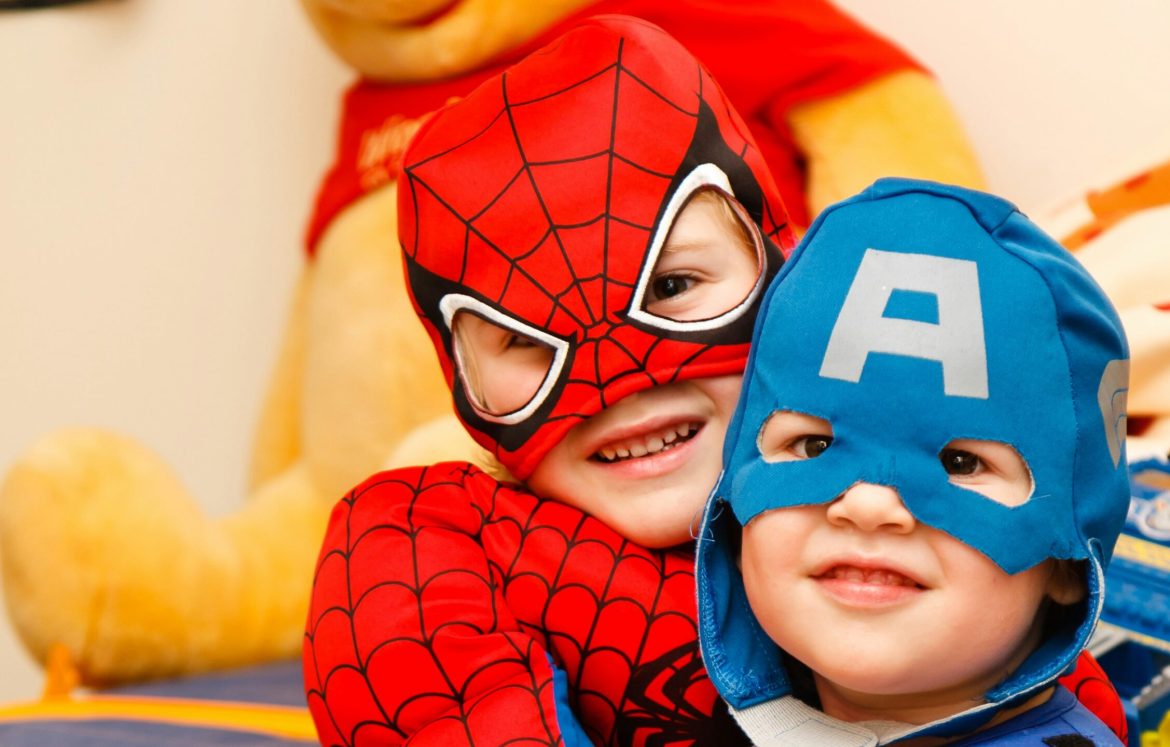 photo-1519340241574-2cec6aef0c01