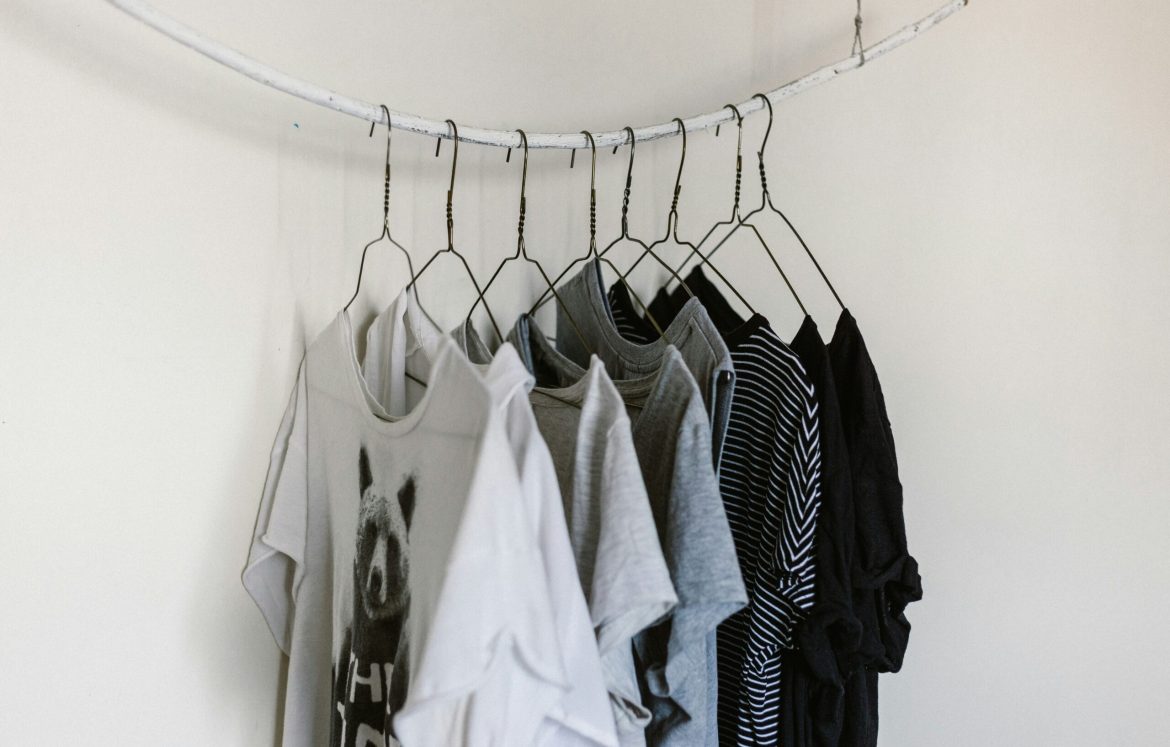 photo-1524275406383-49f669cf763a