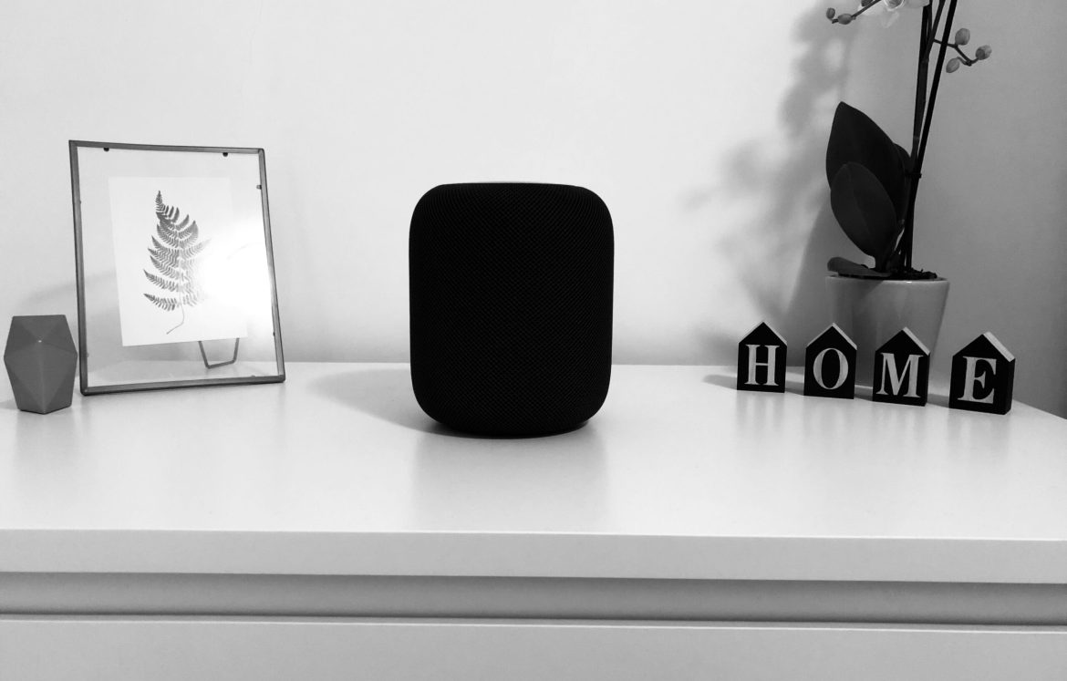 photo-1570652279453-c17e3580126c