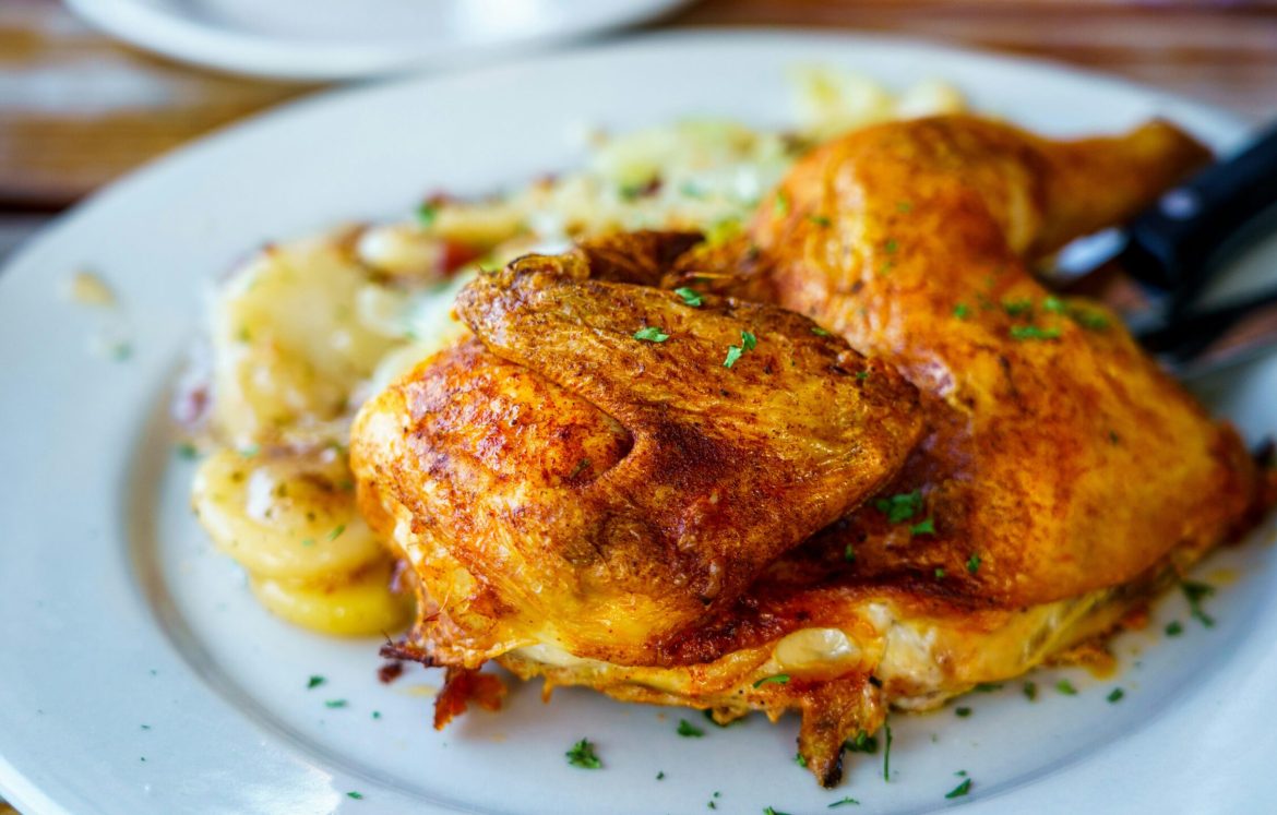 photo-1597652096872-658bf24731ec